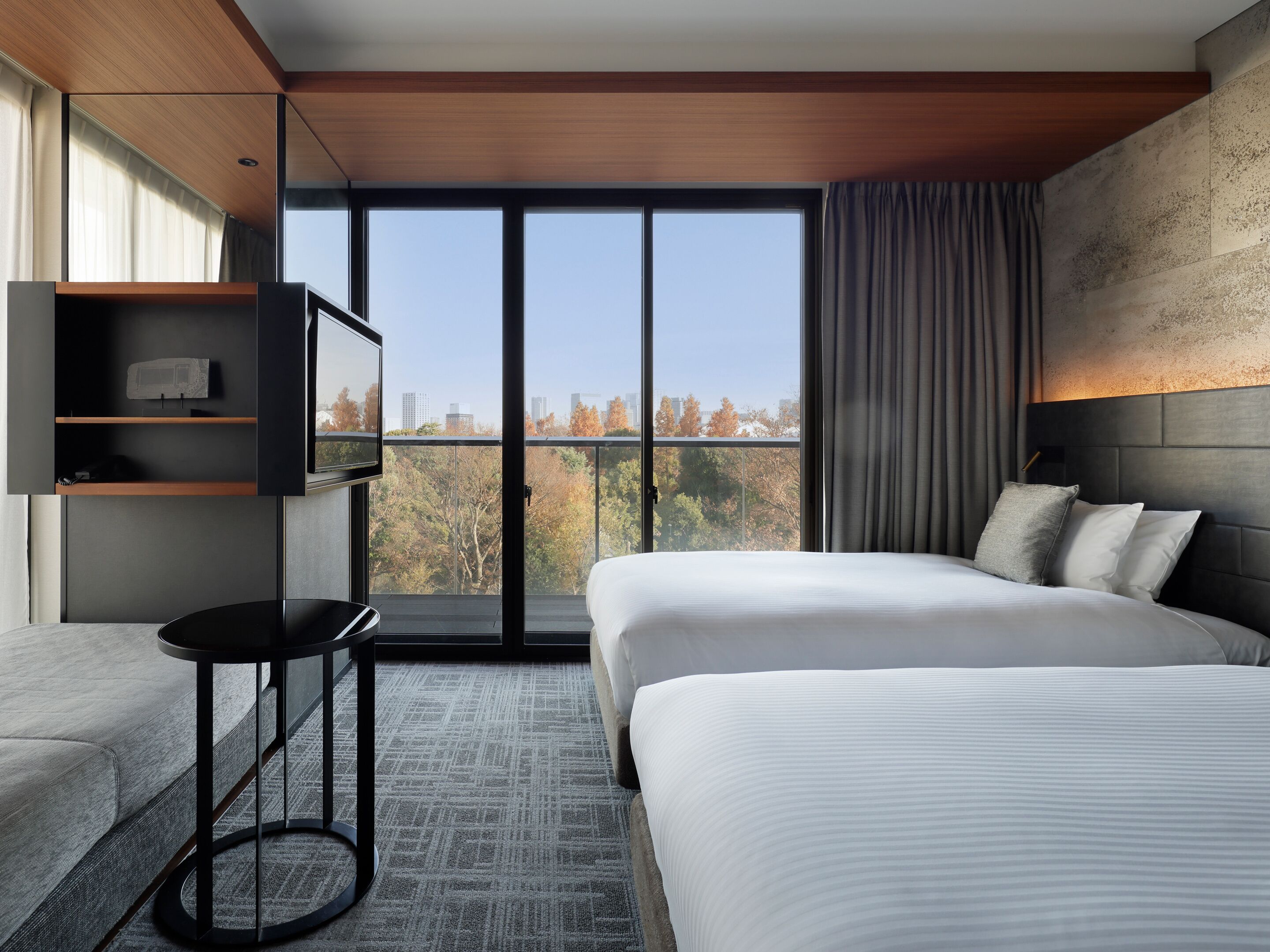 In-room safe, desk, soundproofing, free WiFi