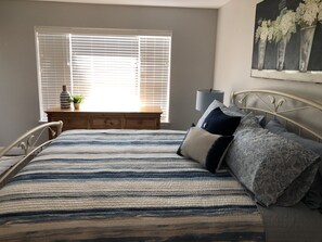 3 habitaciones, tabla de planchar con plancha y wifi gratis