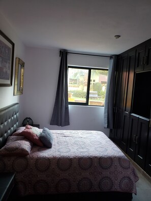 Club House, 2 Bedrooms, Kitchen, Garden View | Hypo-allergenic bedding, blackout curtains, iron/ironing board - Residencial El Secreto. Casa Abedul. (San Miguel de Allende)