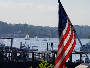 Marina - Gorgeous Views of Harbor Entrance! Walk to town, east side location. (Boothbay Harbor)