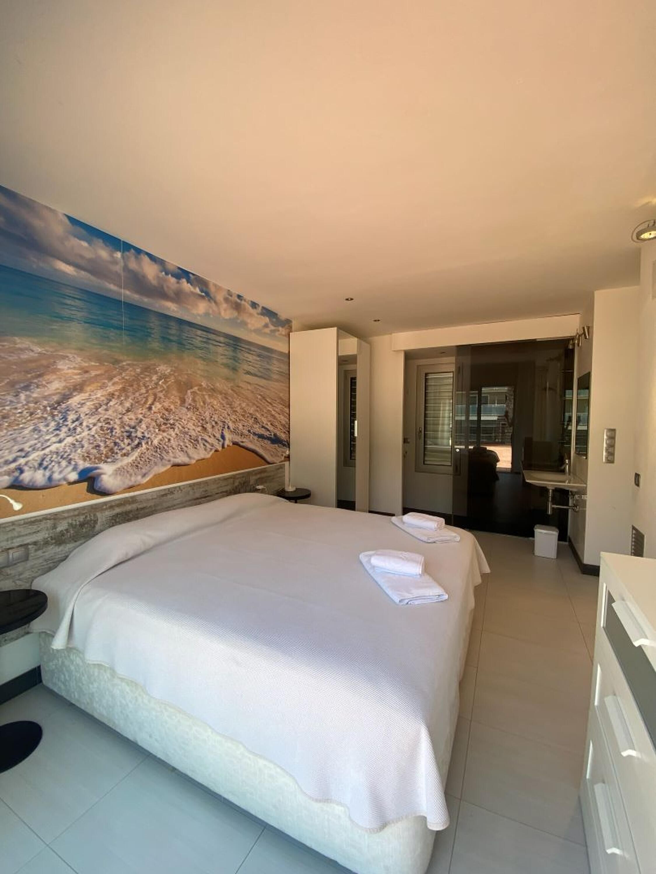 3 bedrooms, iron/ironing board