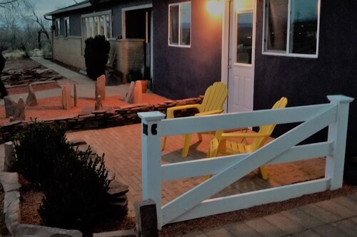  Hiljainen ja yksinäisyys upealla patio-näkymällä