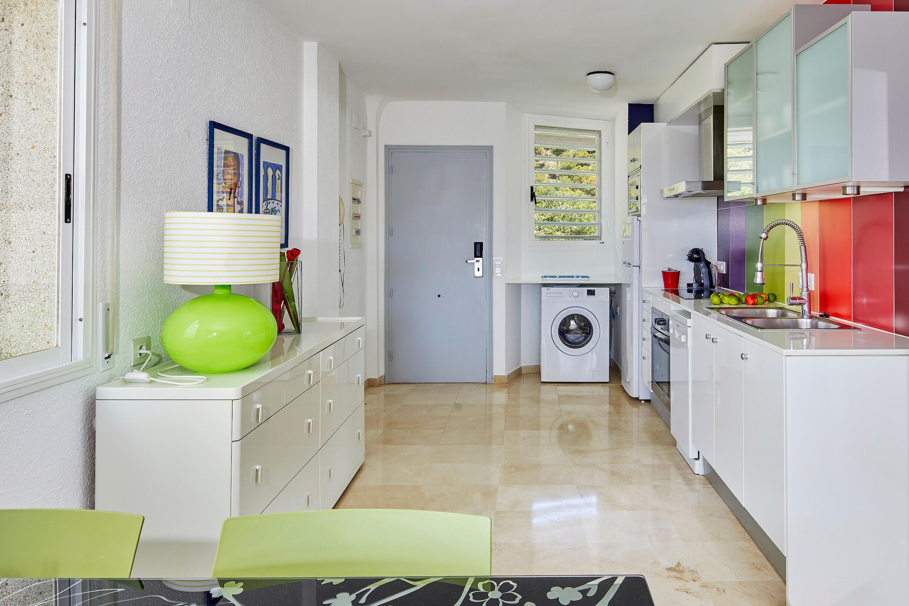 Fridge, microwave, dishwasher, coffee/tea maker