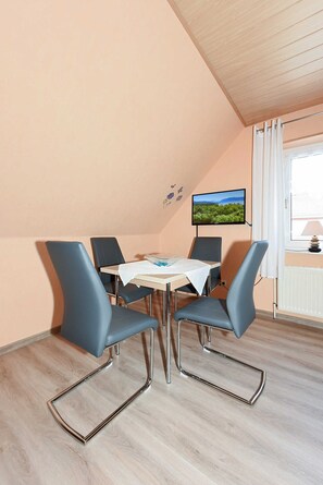 Unclassified image, 5 of 13, button