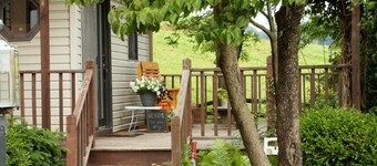 Peaceful, country setting on Fountain Hill Farm