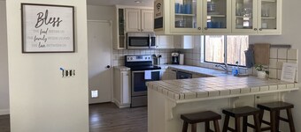 The COZY SPOT - Oakdale!