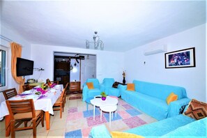 Villa, Sea View | Living room
