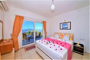 Villa, Sea View | 4 bedrooms, desk, bed sheets