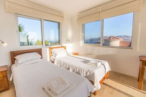 Villa | Desk - Villa Gonio (Kas)