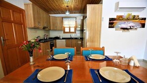 Villa, Pool View | In-room dining - Villa Hazel (Kas)