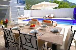 Outdoor dining - Villa Incir (Kas)