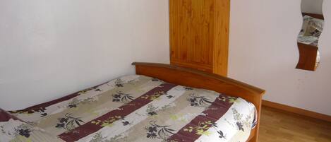 1 間睡房、熨斗/熨衫板、Wi-Fi