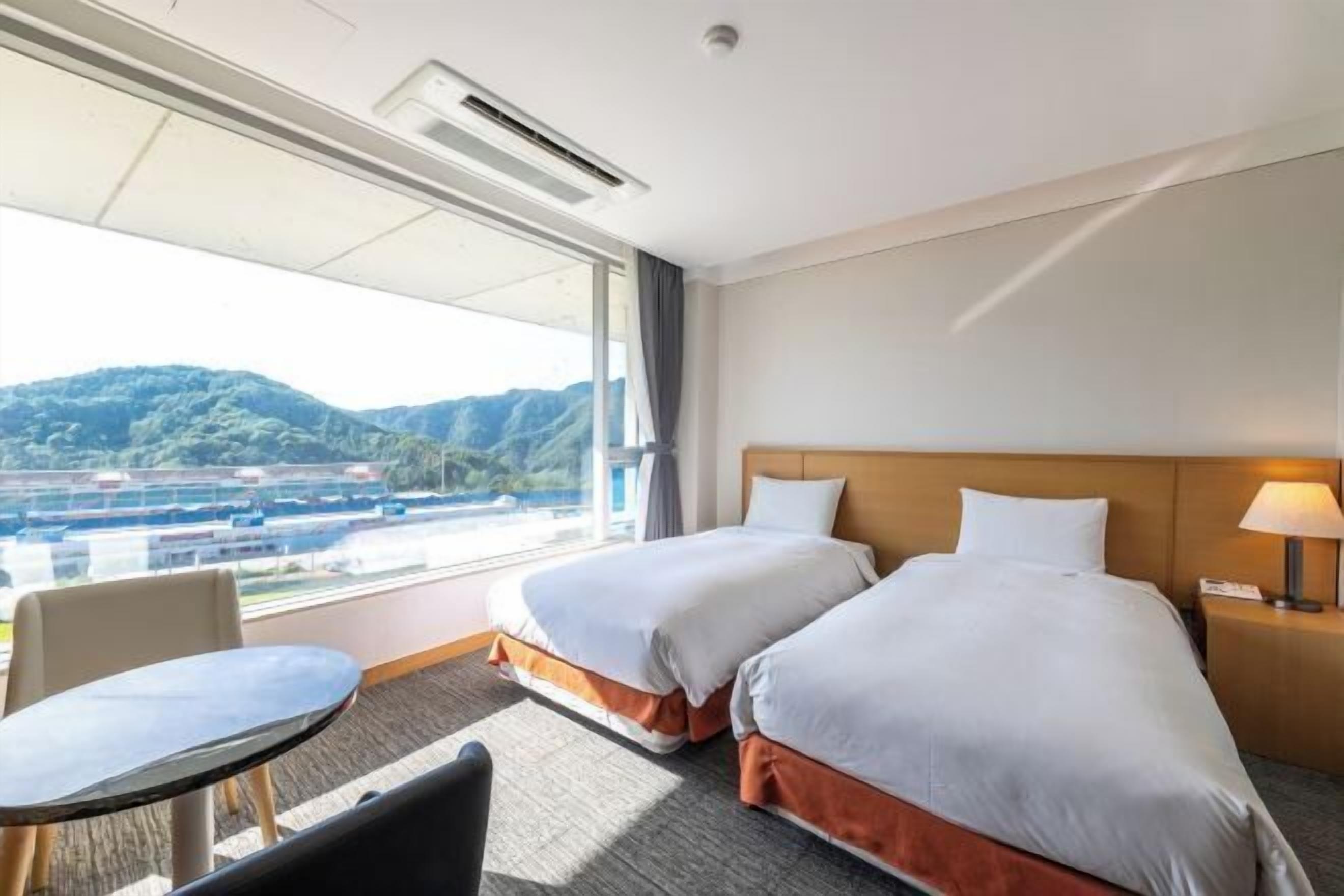 Blackout drapes, free WiFi, bed sheets, wheelchair access