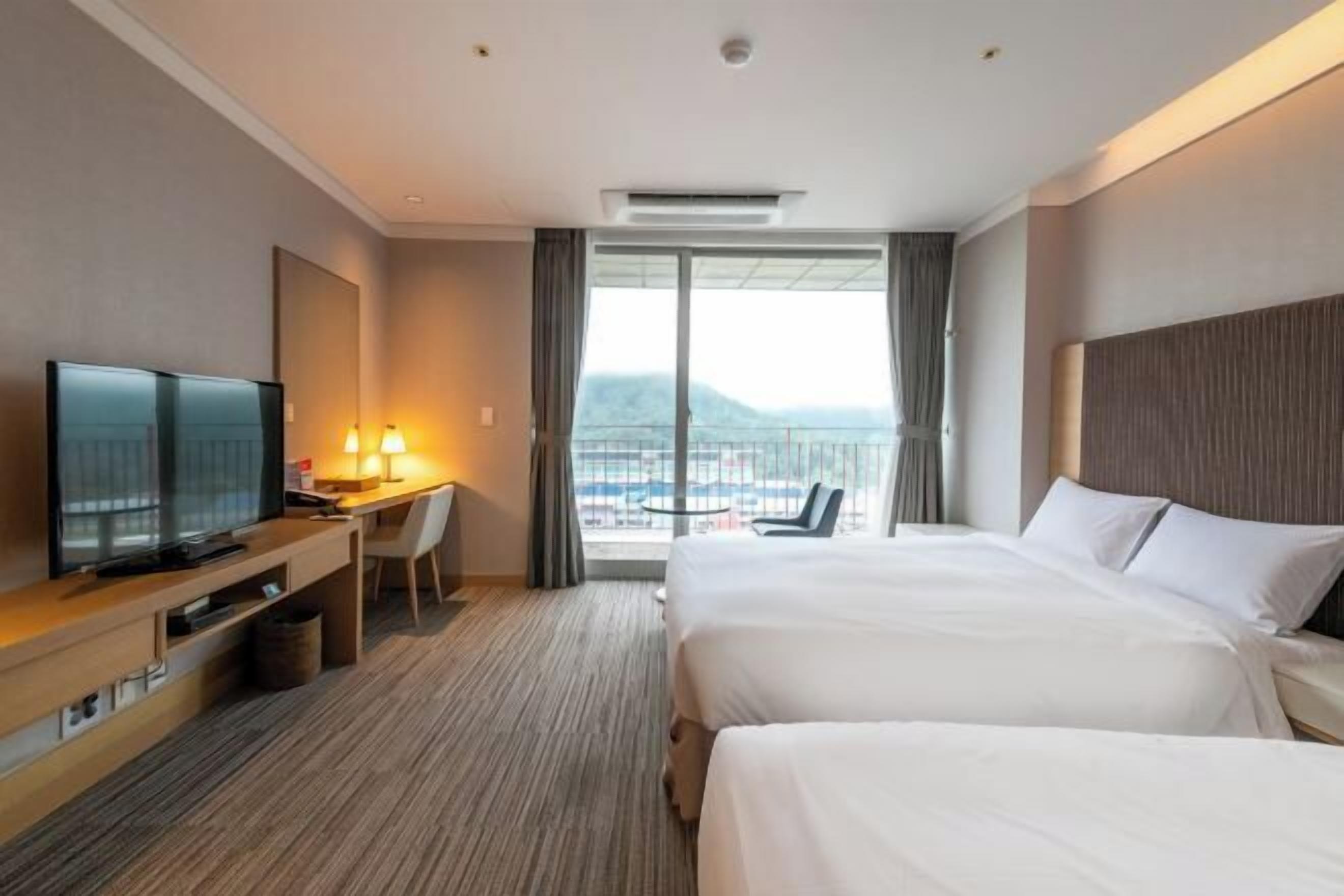 Blackout drapes, free WiFi, bed sheets, wheelchair access