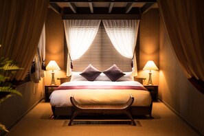 Deluxe King Room (Calm Bali) | In-room safe, iron/ironing board, free WiFi, bed sheets - Hotel Shikisai Kyoto (Kyoto)