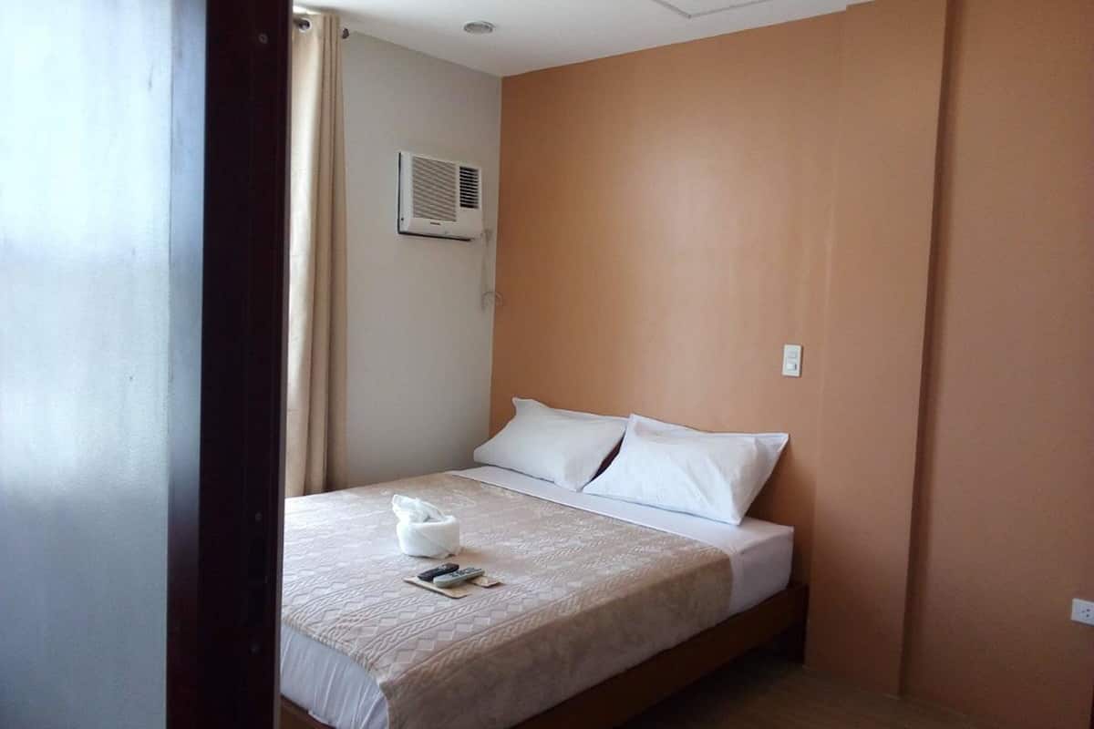 Suíte clássica | Roupas de cama premium, individualmente mobiliados, escrivaninha