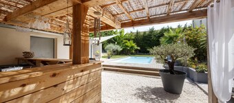 Beautiful villa with private pool and jacuzzi near the sea