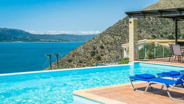 Private pool - Villa Erato (Kefalonia)