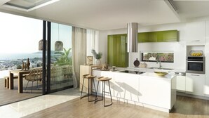 Refrigerador con freezer, microondas, horno, placa de cocina