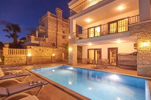 Front of property – evening/night