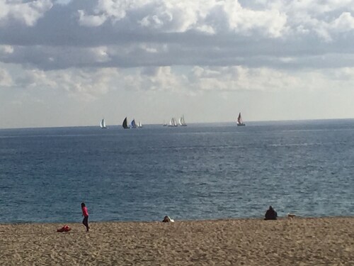 Duplex apartment with pool, 200m from the sea. Ideal for families and friends.