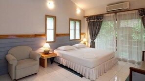 Blackout drapes - The Jungle House Khaoyai (Pak Chong)