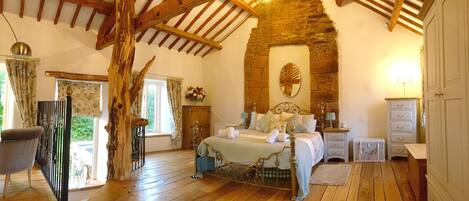 2 chambres, fer et planche à repasser, lit parapluie, Wi-Fi