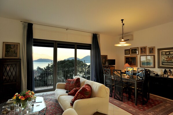 Sala de estar en el lobby