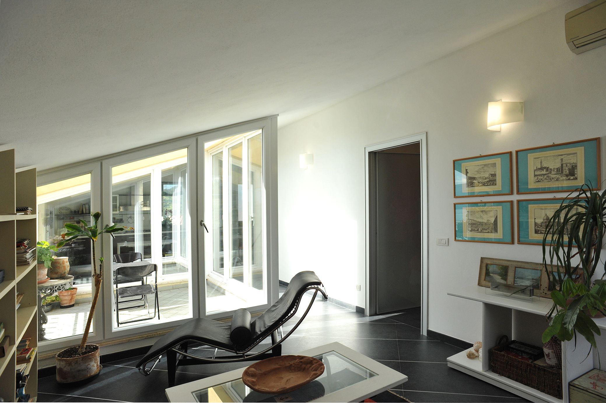 Suite, vista mare (Attico) | Soggiorno | TV a schermo piatto