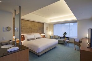 Hypo-allergenic bedding, free minibar, in-room safe, desk - The Kitano Hotel Tokyo (Tokyo)