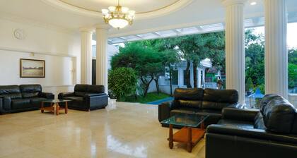 Super OYO OYO Capital O 514 Omah Pari Boutique Hotel