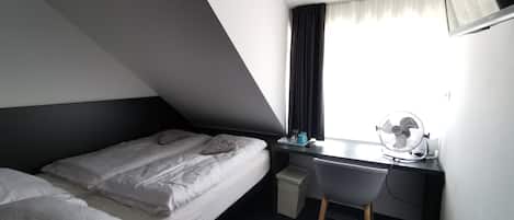 Caja de seguridad en la habitación, escritorio y wifi gratis