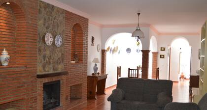 Villa Remedios, koko talo maaseudulla.