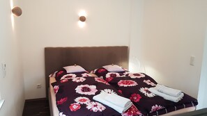 Superior Studio, 1 Queen Bed with Sofa bed (incl. end cleaning fee €35)