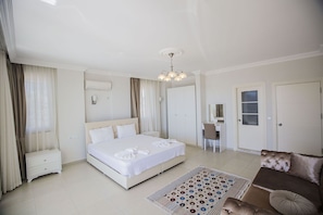 Villa, 5 Bedrooms | 5 bedrooms, bed sheets - Villa Reben (Kas)
