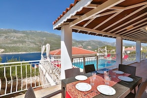 Villa, 3 Bedrooms | Terrace/patio