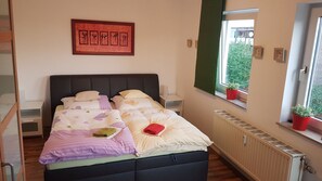 Comfort Apartment, 1 Bedroom (incl. end cleaning fee €40) | Travel crib, free WiFi, bed sheets
