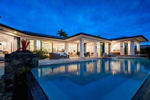 Pool - Luxurious Oceanview Home w/Pool, AC & BBQ Lanai: Blue Hawaii (Kailua Kona)