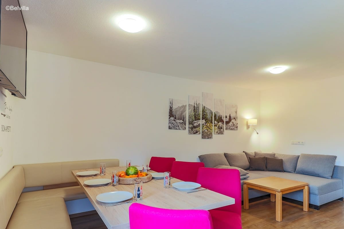 Panoramic-Apartment, Mehrere Betten, Bergblick, Bergseite | Eigene Küche