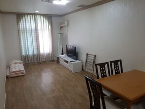 Habitación doble (12 PY) | Wifi gratis