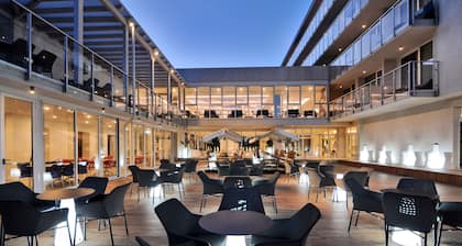 Marina Palace Hotel