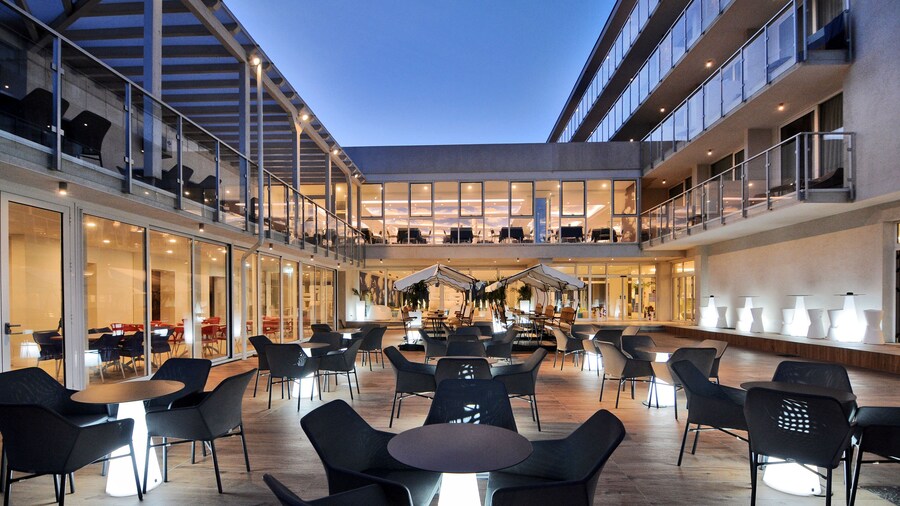 Marina Palace Hotel