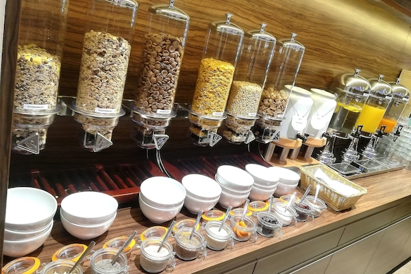 Petit déjeuner buffet compris tous les jours