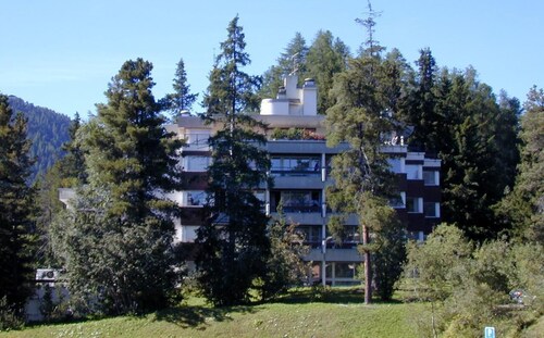 Quiet and very central residential complex in St.
