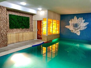 Innenpool, beheizter Pool