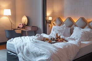 Double Room, Garden View (Prestige) | In-room safe, desk, soundproofing, free WiFi - Le Monastere de Saint Mont (Saint-Mont)