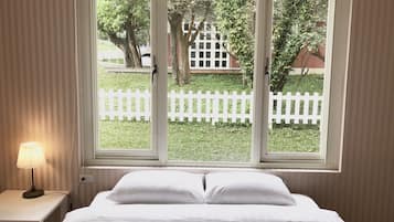 Standaard villa, Meerdere bedden, niet-roken (512) | 4 slaapkamers, een minibar, individueel gemeubileerd, een bureau