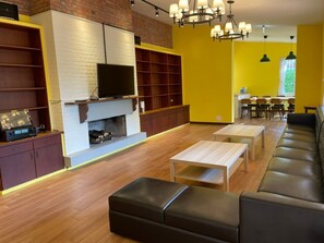 Living area - American Village Resort (Taipei)