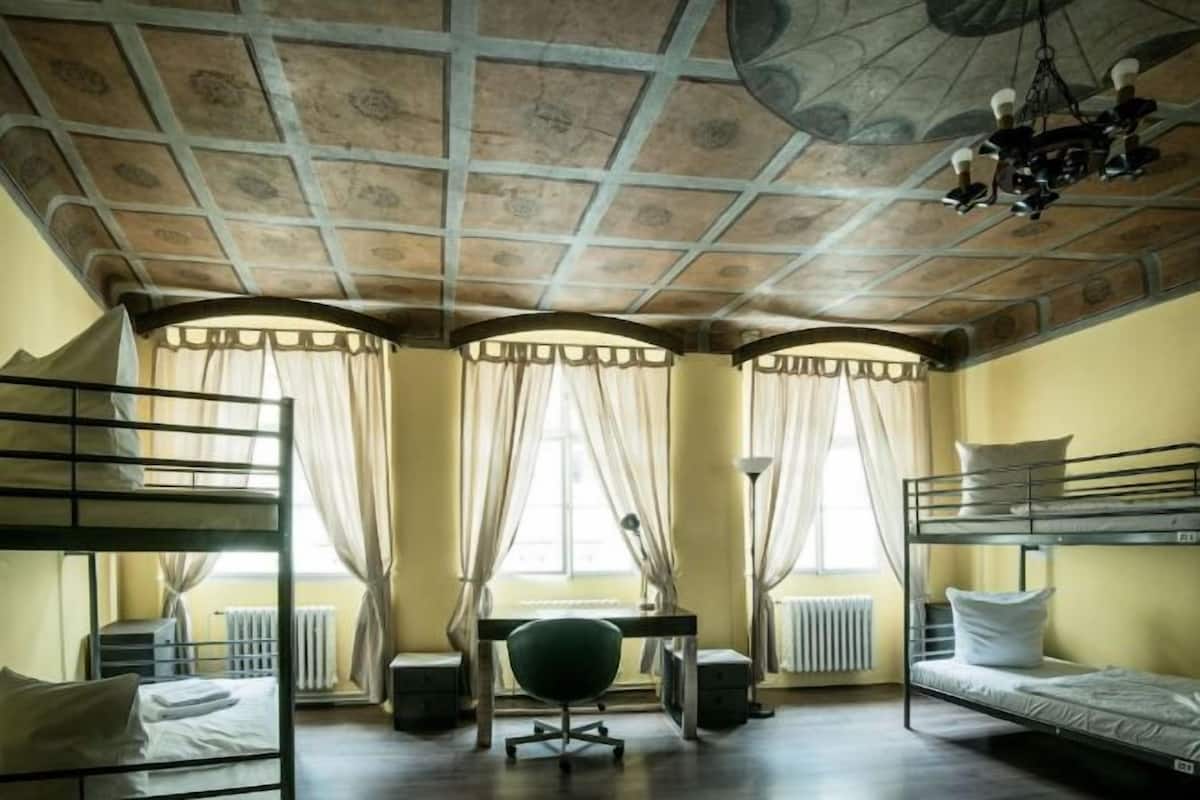 2 slaapkamers, een kluis op de kamer, gratis wifi, beddengoed