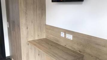 Standard Double Room | 1 bedroom, desk, laptop workspace, free WiFi